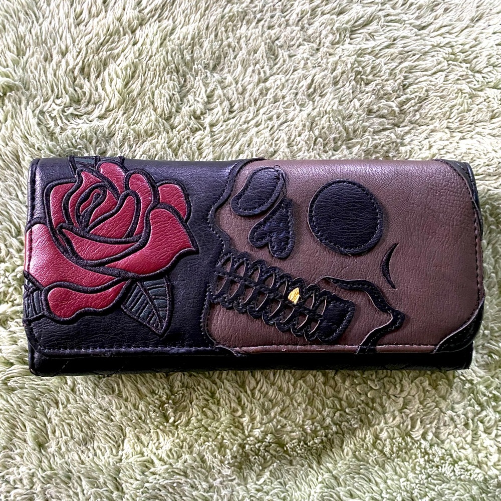 Loungefly Skull and Rose Full-sized Wallet